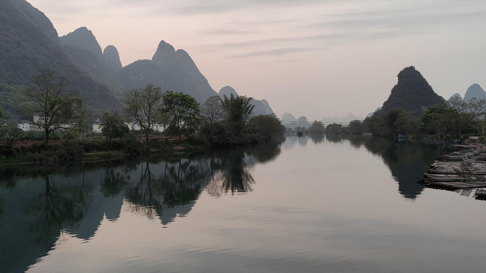 Yangshuo Tea Cozy--One Way Free Pick Up From Airport Or Ts 4 Nights Casa de hóspedes Exterior foto